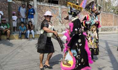 Antropóloga del INAH analiza el “tercer género”: muxes, chotos y marisoles