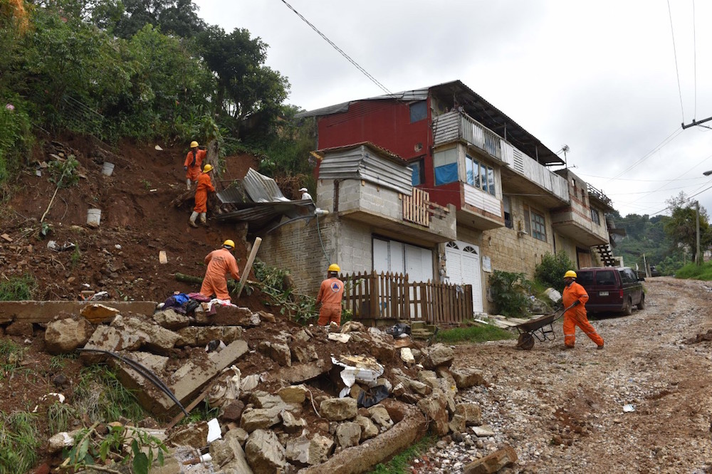 Activan Plan DN-III-E, para atender deslaves y afectaciones por lluvias torrenciales en Xalapa