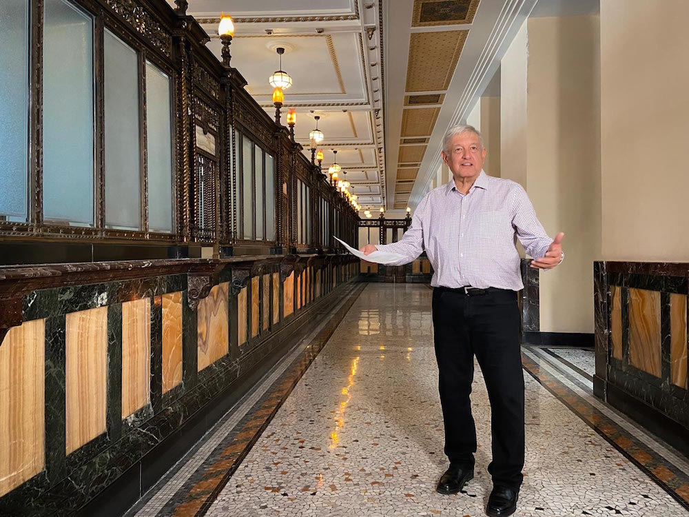 AMLO celebra avances en casos Odebrecht y Ayotzinapa