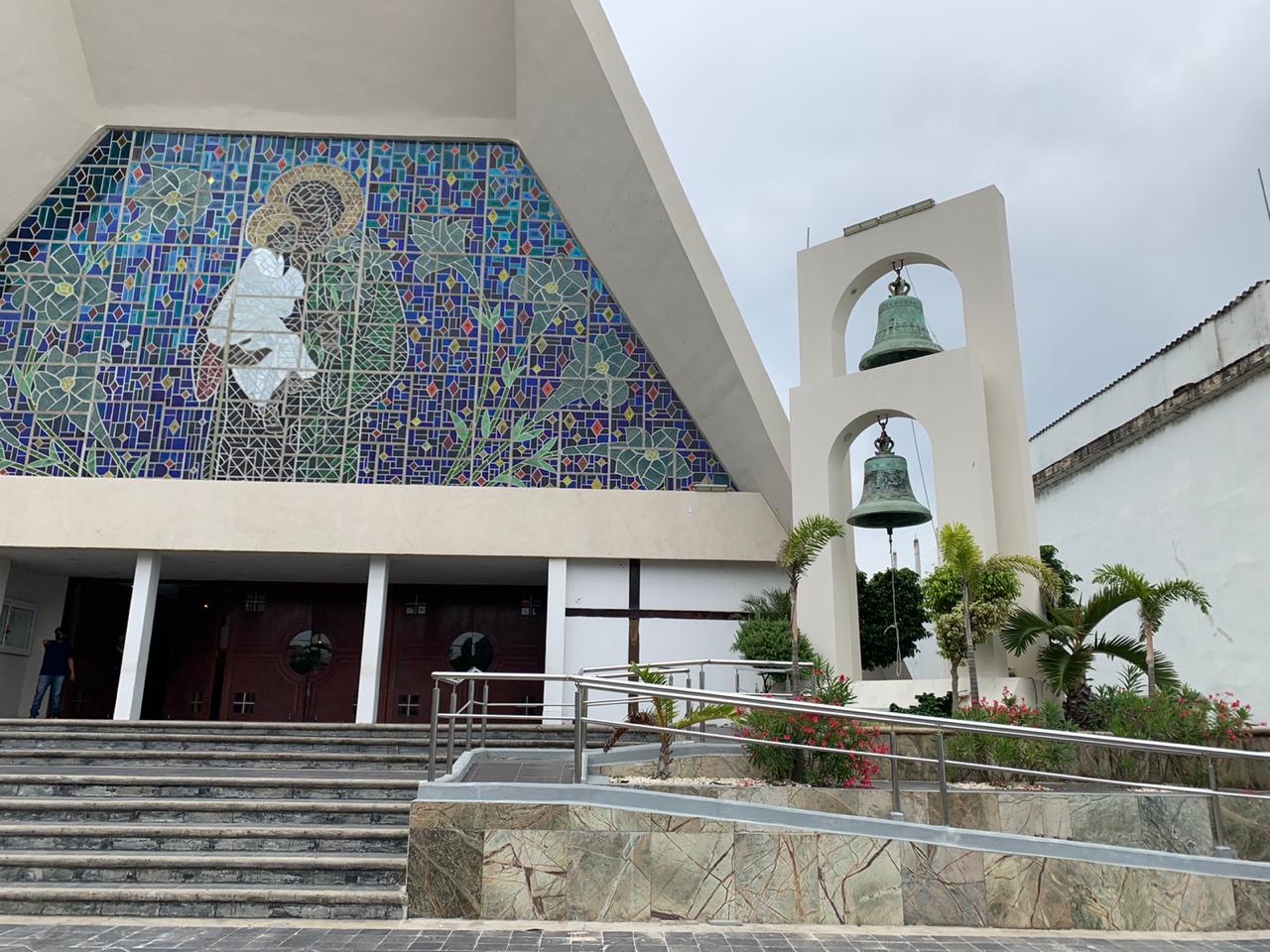 Con 40 campanadas, iglesias de Coatzacoalcos pidieron por la no despenalización del aborto