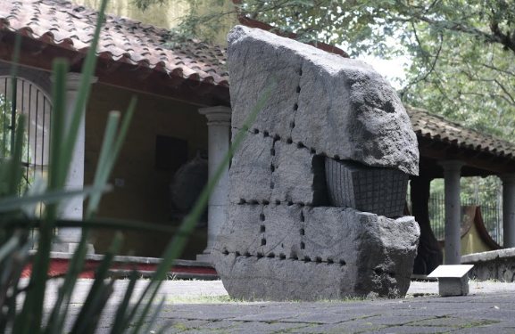 Invita IVEC a conocer las piezas de cerámica, piedra, madera y metal en el acervo del Jardín de las Esculturas