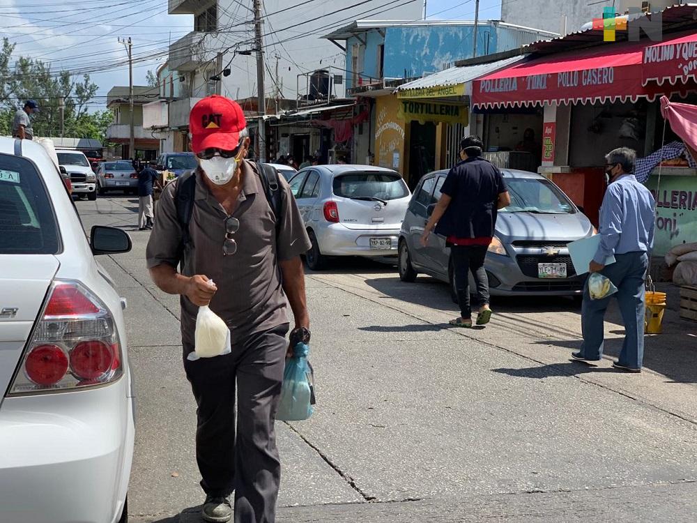 En zona comercial Las Palmitas en Coatzacoalcos, es obligatorio uso de cubrebocas