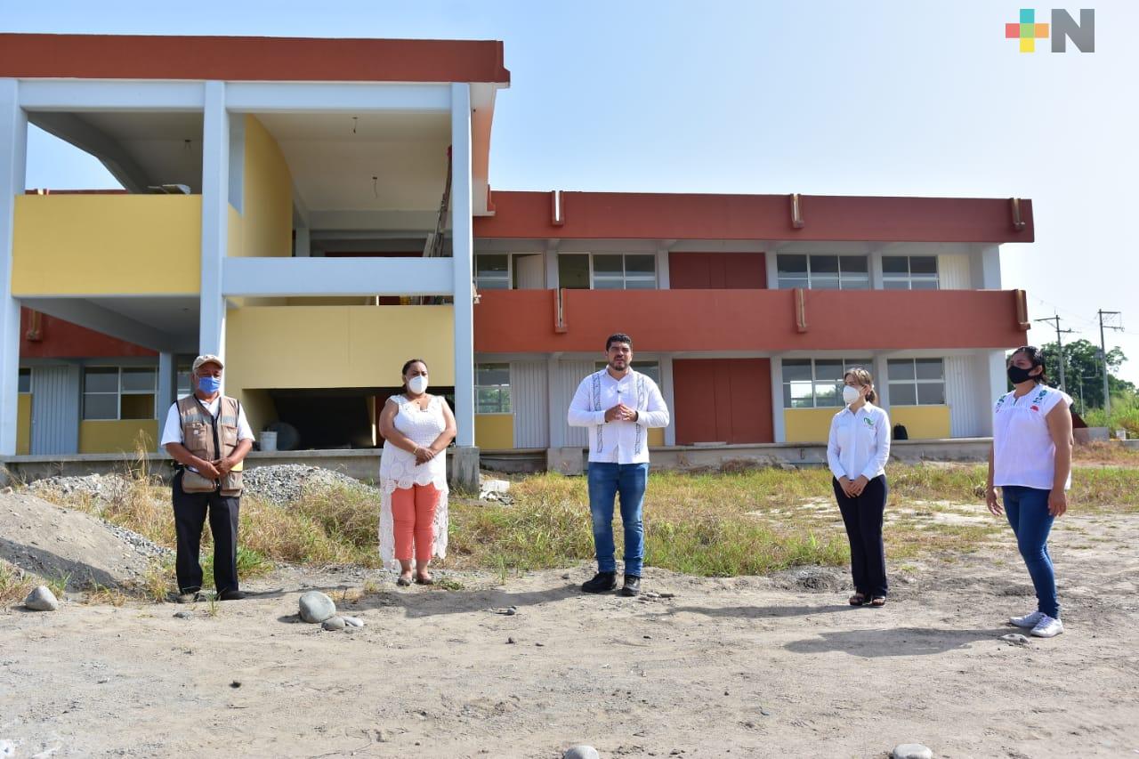 Supervisa SEV obras de infraestructura escolar por más de 4.5 mdp, en Vega de Alatorre y San Rafael