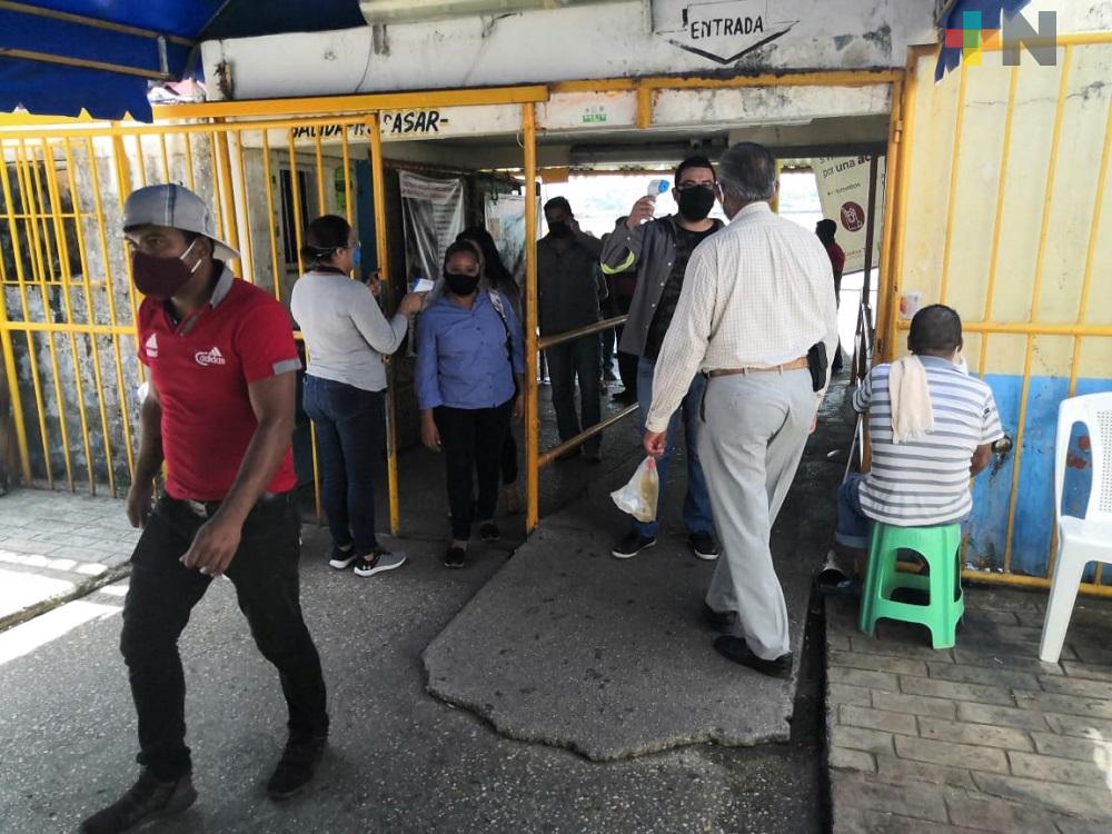 Instalan filtro sanitario en servicio de lanchas para cruzar de Coatzacoalcos a Villa Allende