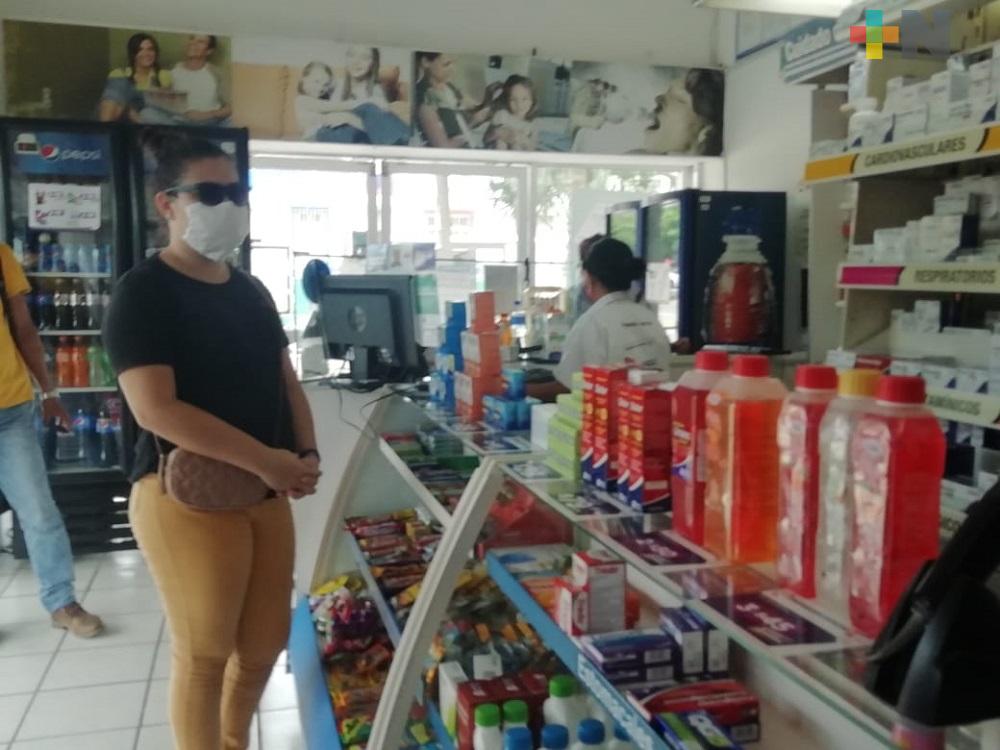 Multivitamínicos y desparasitantes, productos más buscados en farmacias de Coatzacoalcos