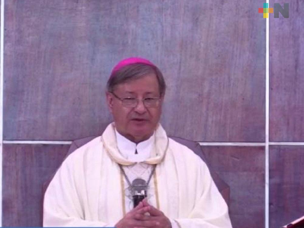 Obispo de Coatzacoalcos exhorta a seguir orando