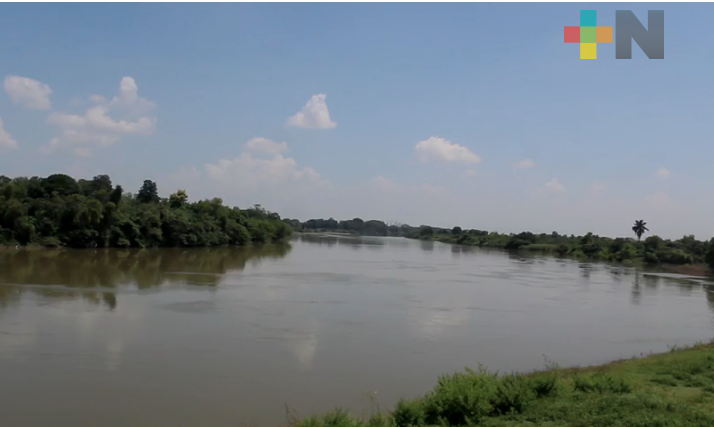 Río Papaloapan abasteció de agua al municipio de Carlos A. Carrillo de manera temporal