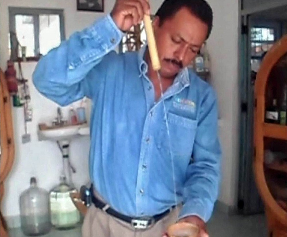 Validan científicos de la UNAM método artesanal para medir alcohol en mezcal