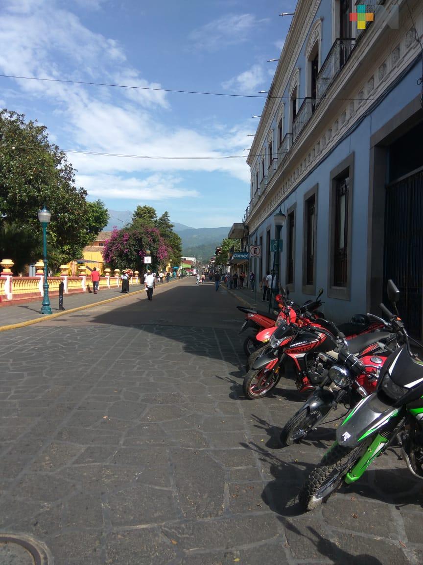 Exhorta el Ayuntamiento de Coatepec a seguir con las medidas sanitarias en esta Navidad