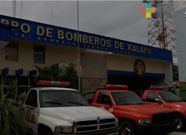 Piden Bomberos de Xalapa apoyo para subestación de El Castillo y plazas al alcalde