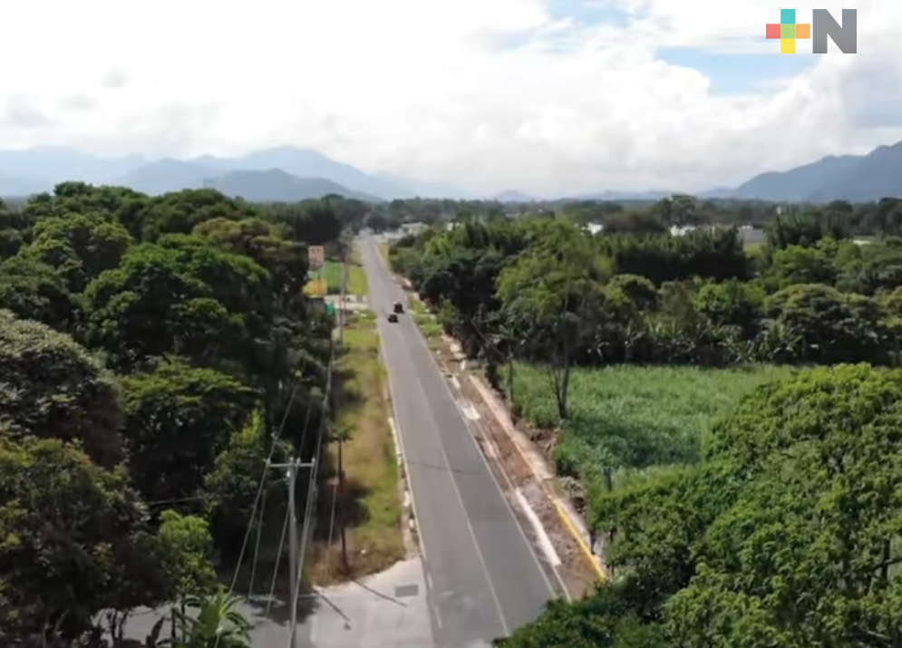 Diputados locales recorrieron carreteras de zona centro, verificaron   obras pactadas