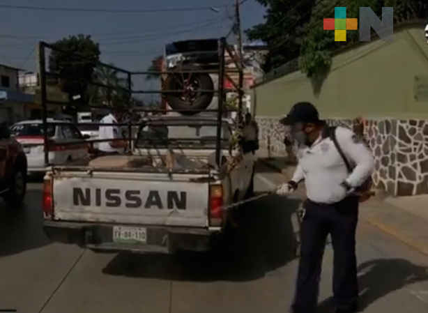 A la entrada a Coatepec y en Zimpizahua ponen filtros para desinfección de transporte público y privado