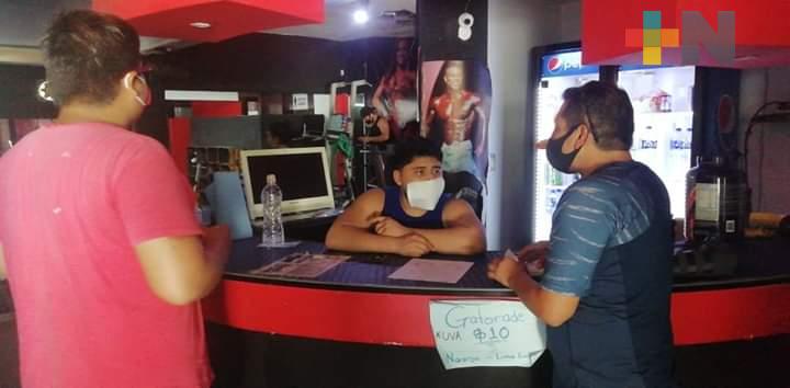 Supervisan apertura de gimnasios en Minatitlán