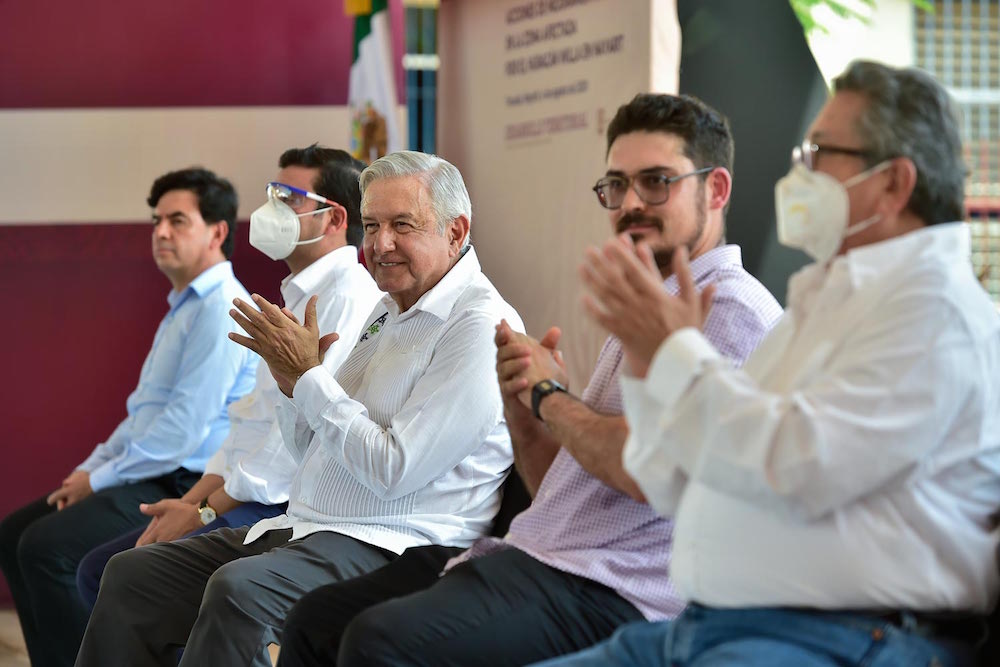 Presidente constata avance en rehabilitación de zonas afectadas por huracán Willa en Nayarit