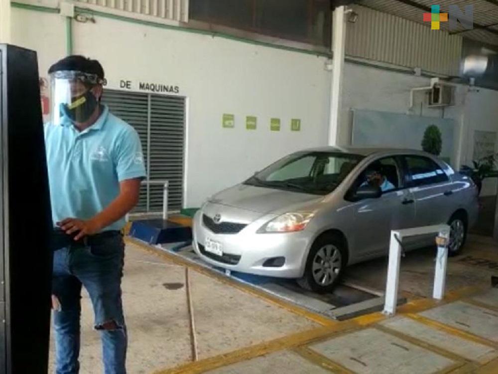 Centros de verificación Vehicular de Coatzacoalcos cumplen con protocolos sanitarios