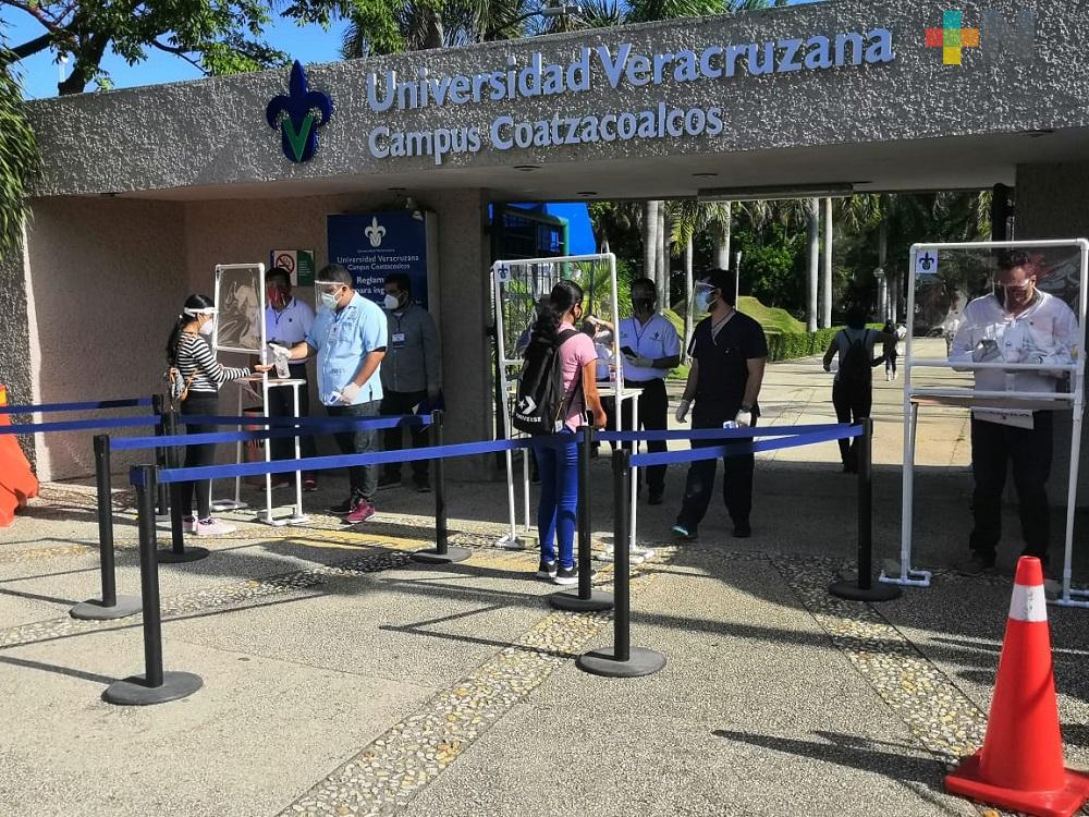 En región Coatzacoalcos-Minatitlán, más de cinco mil estudiantes presentaron examen de admisión a la UV