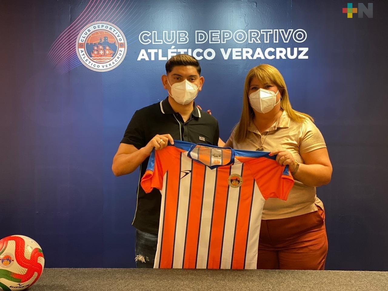 Jonathan Espericueta se incorpora al Atlético Veracruz