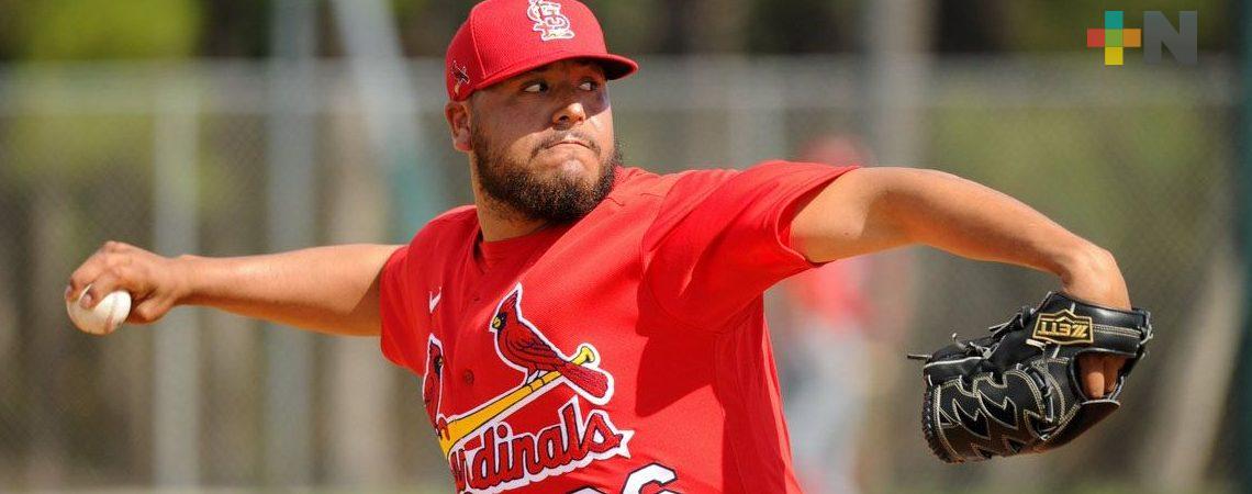 Jesús Cruz llega a las Grandes Ligas con Cardenales de San Luis