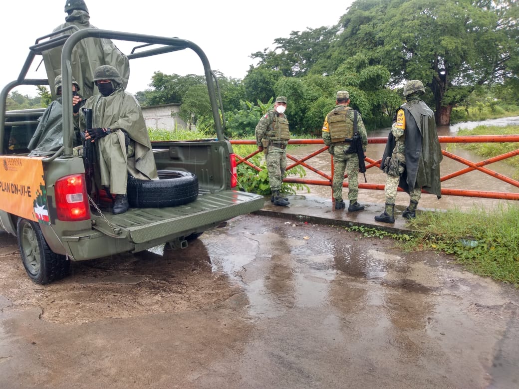 Elementos del Ejército Mexicano aplicó Plan DN-III-E en su Fase de Auxilio en Querétaro y Veracruz con motivo de fuertes lluvias