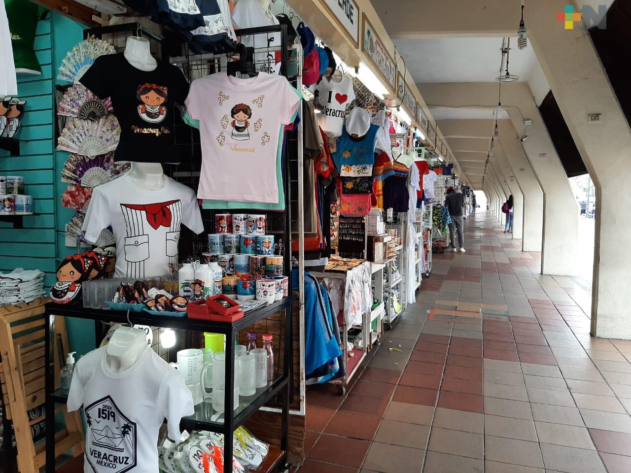 Abre el 80% de locales del Mercado de Artesanías de Veracruz