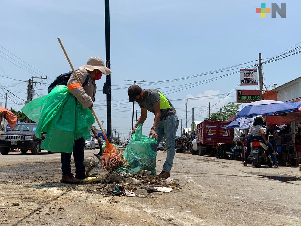 Personal de limpia pública realizó jornada masiva de recolección de residuos en Coatzacoalcos