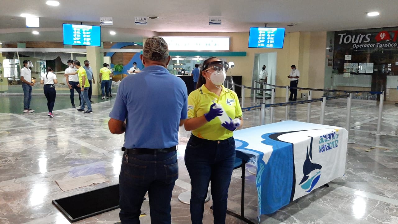 El Acuario de Veracruz realiza simulacro para cuando reanude actividades