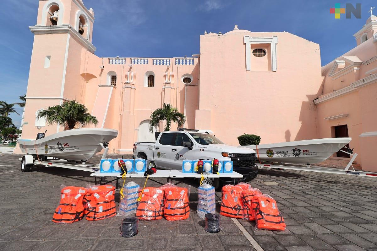 Tlacotalpan recibe equipo de Protección Civil del gobierno estatal