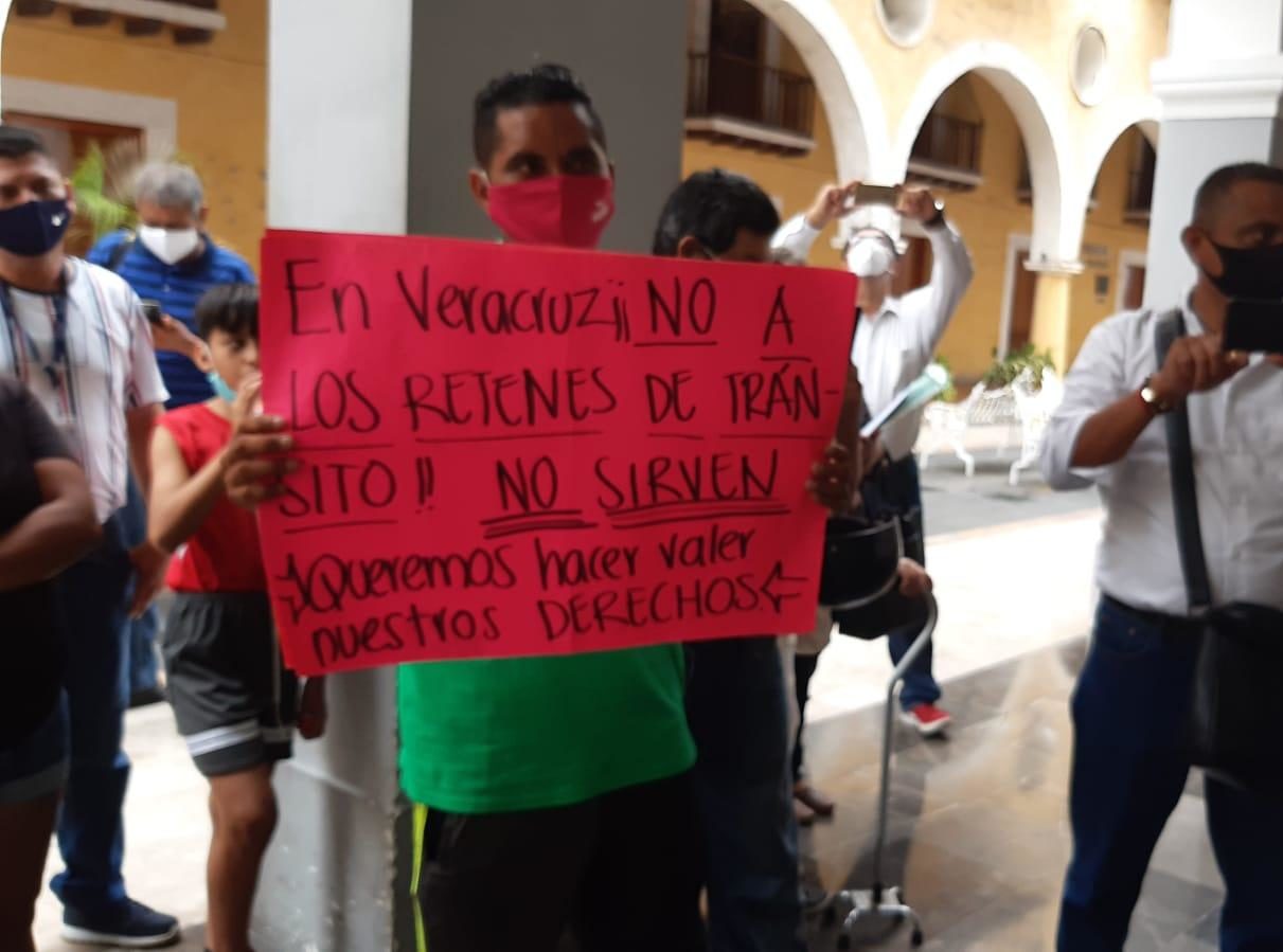 De nuevo, motociclistas se manifiestan en contra de operativos viales en municipio de Veracruz