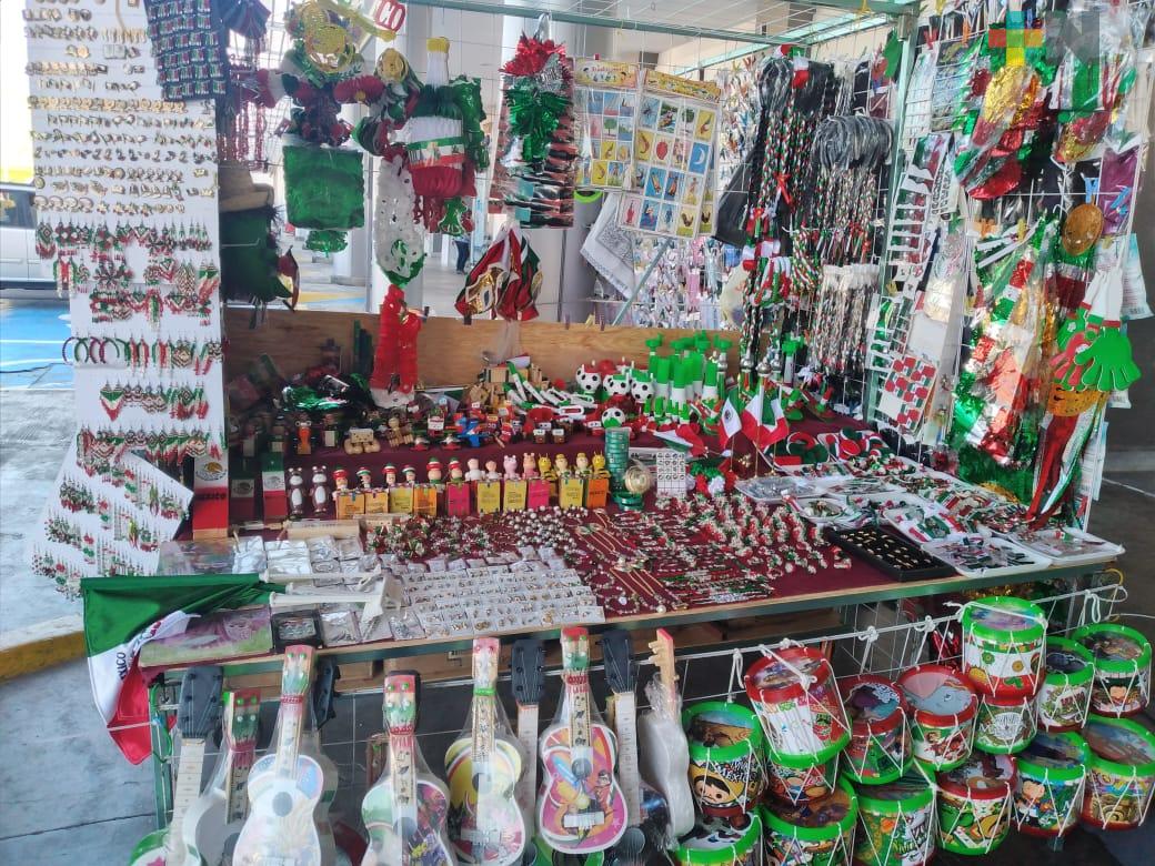 Sin repuntar venta de artículos patrios en municipio de Veracruz