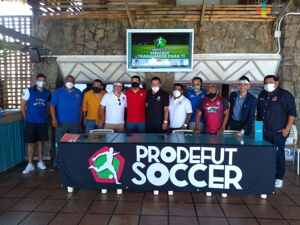 Presentaron la Liga PRODEFUT SOCCER MÁSNOTICIAS