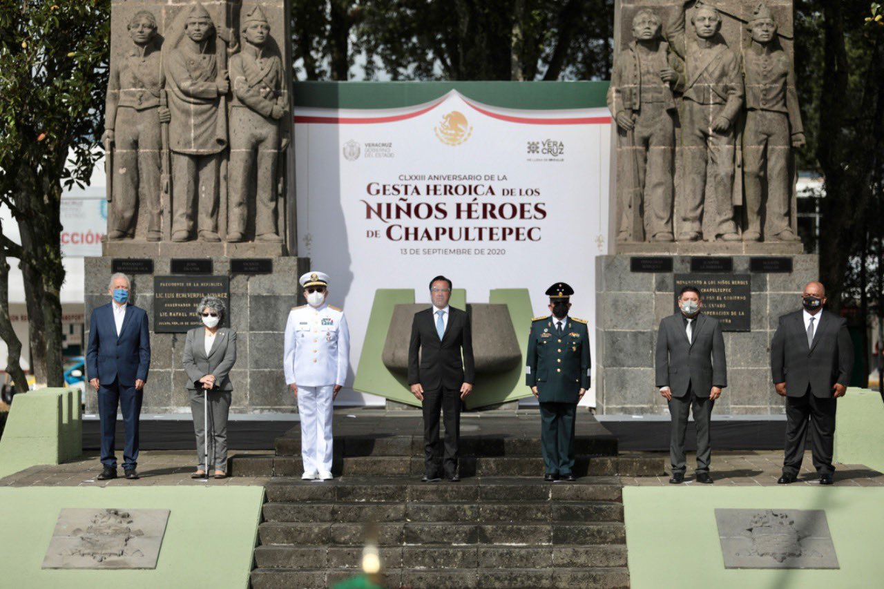 Cuitláhuac García Jiménez preside ceremonia del 173 aniversario de la Gesta de los Niños Héroes
