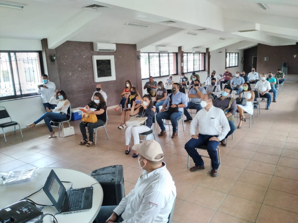 Imparten capacitación en identificación de documentos para trasladar ganado