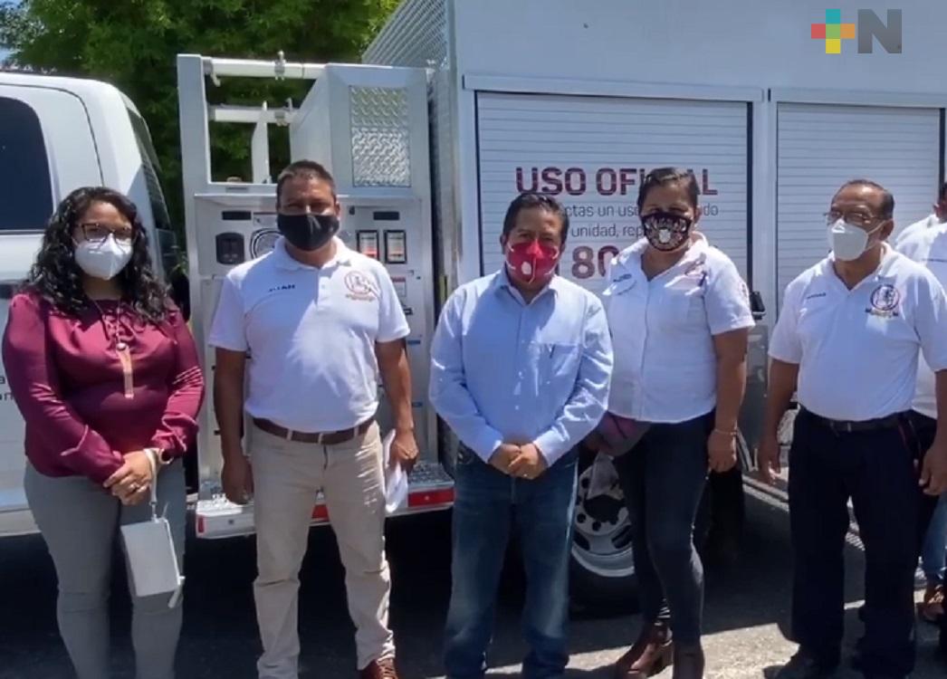Entregaron unidades de respuesta rápida a bomberos de Papantla