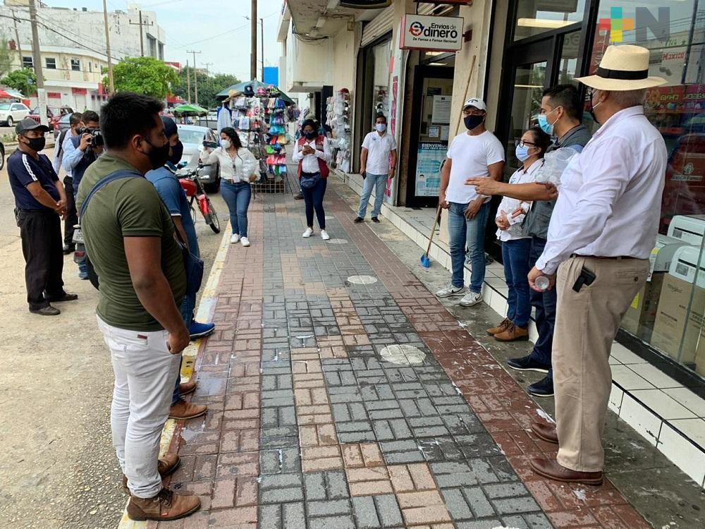 En Coatzacoalcos autoridades exhortan a vendedores ambulantes a acatar medidas sanitarias