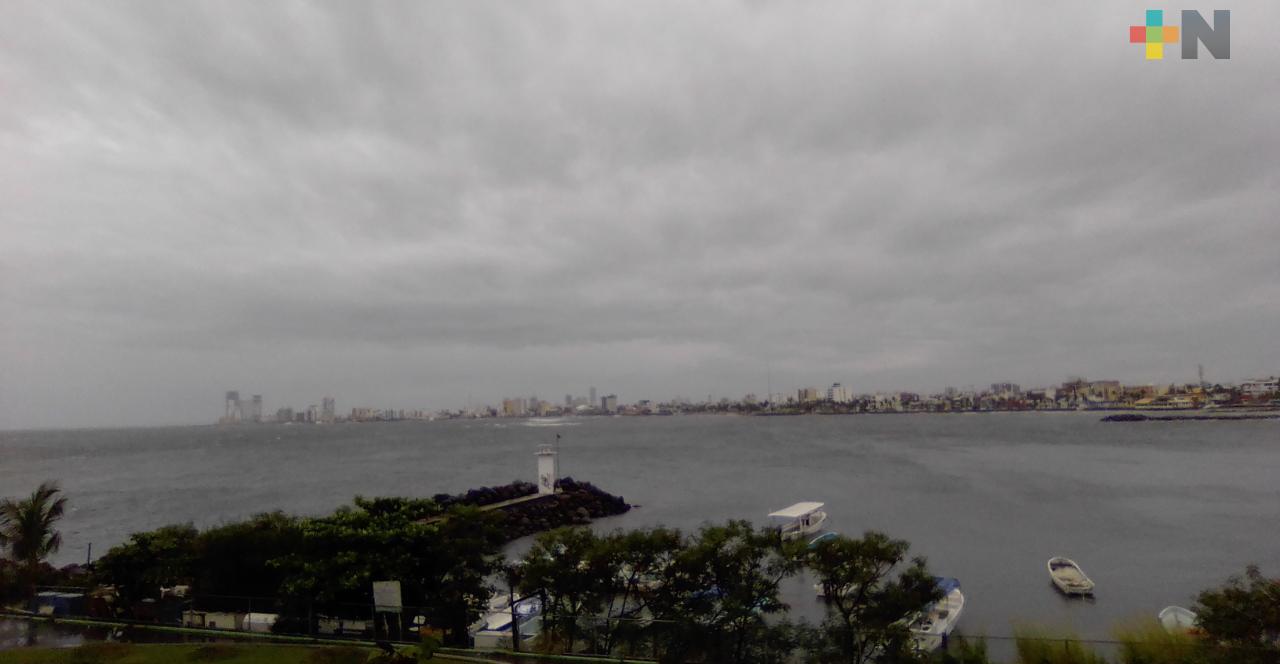 Cerrado el puerto a navegación menor y mayor; se espera incremento de viento y lluvia durante la tarde