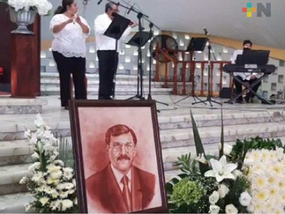 En Martínez de la Torre, realizan homenaje al doctor Bricio Rincón perdió la batalla contra el coronavirus
