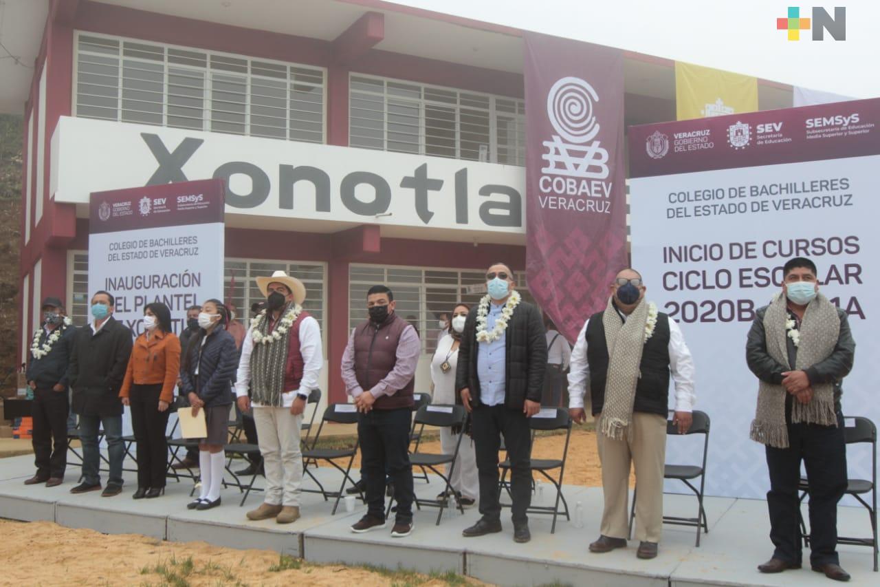 Inicia Ciclo Escolar para educación media superior y superior; inaugura SEV plantel COBAEV en Soledad Atzompa
