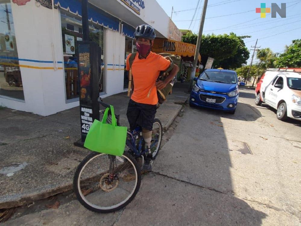 Joven con discapacidad pide apoyo para recuperar bicicleta que le fue robada