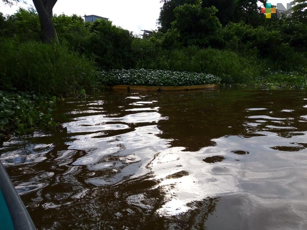 Nuevo derrame de hidrocarburo se registra en río Coatzacoalcos