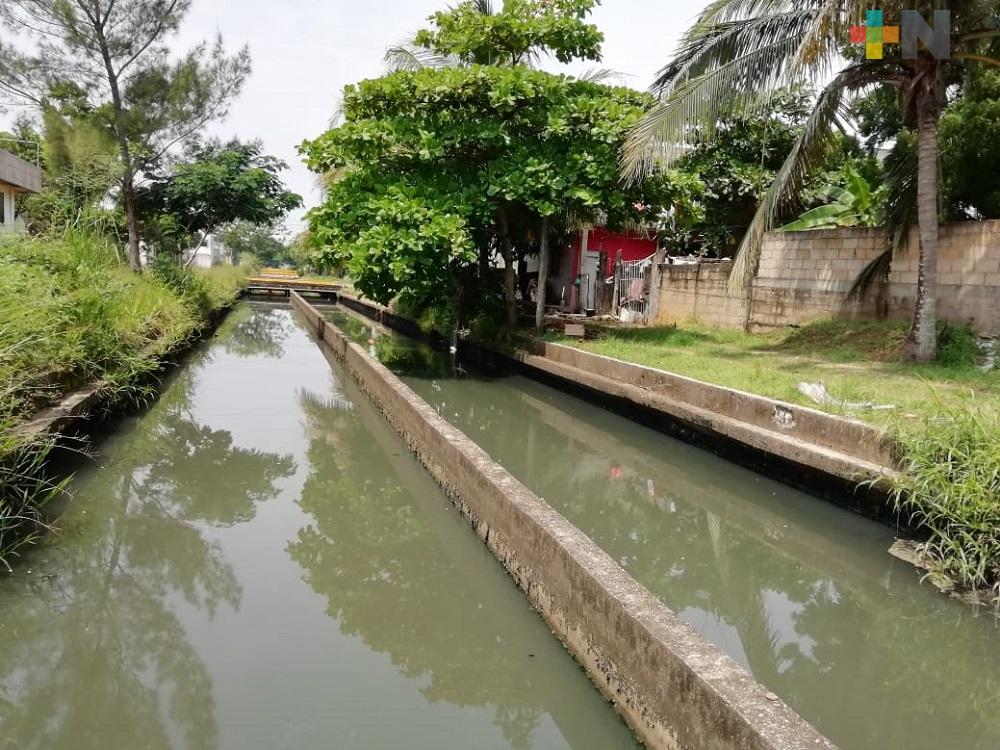 Por concluir trabajos de limpieza y desazolve de canales a cielo abierto en Coatzacoalcos