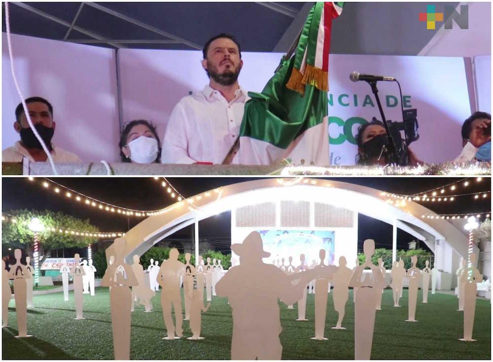 Con homenaje a víctimas por COVID-19, Cosoleacaque realizó ceremonia del Grito de Independencia de forma virtual
