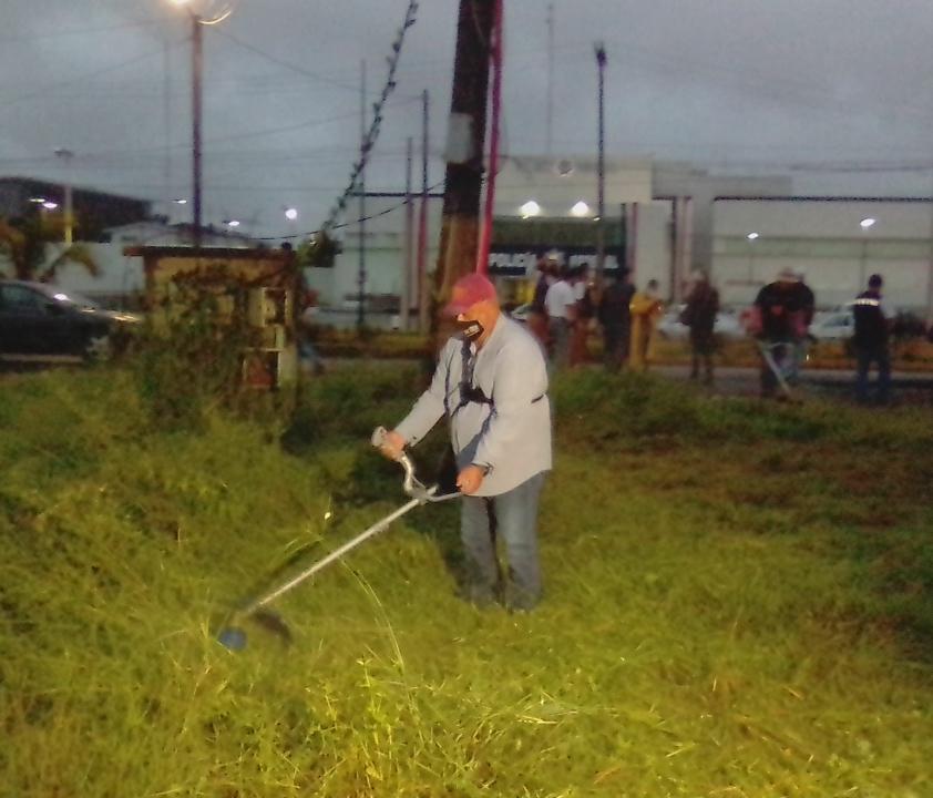 Secretario de Gobierno, Eric Cisneros, encabezó jornada de limpieza en el puerto de Veracruz