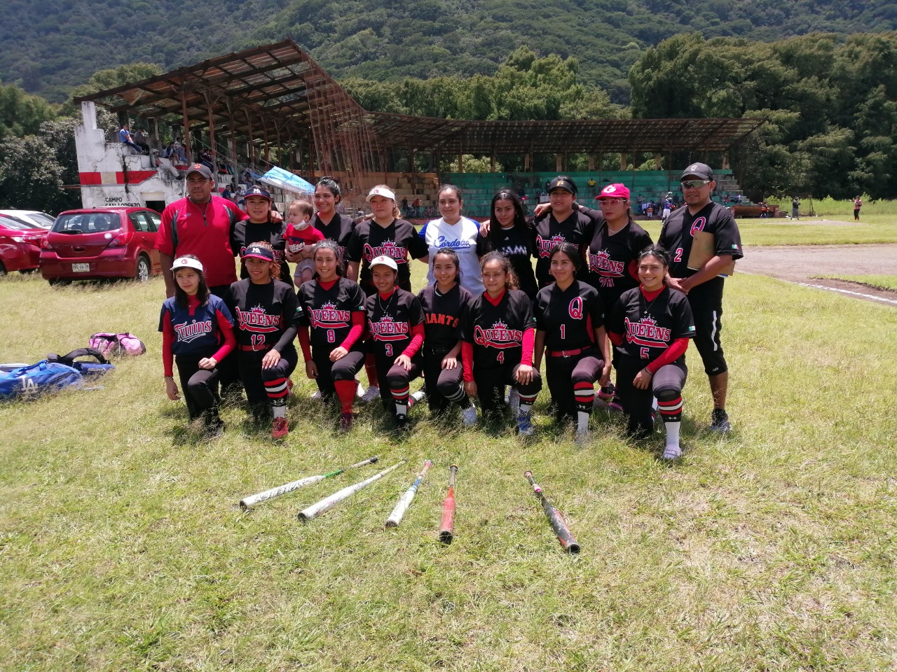 La novena de softbol Queen, busca su décimo campeonato