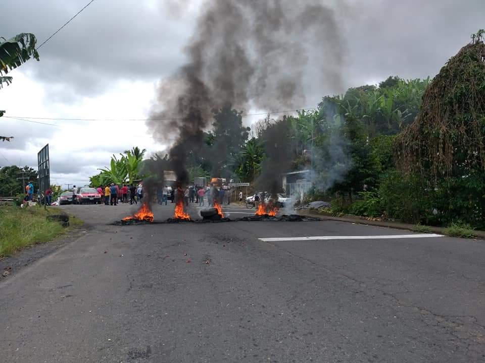 Amenazan con volver a bloquear la carretera Tlapacoyan-Atzalan, este lunes