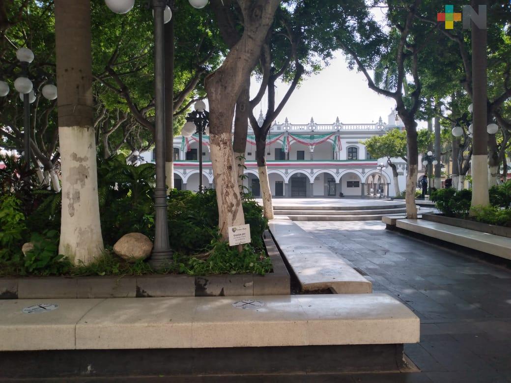 Ciudadanos desaprueban reabrir zócalo y tranvía del recuerdo en Veracruz