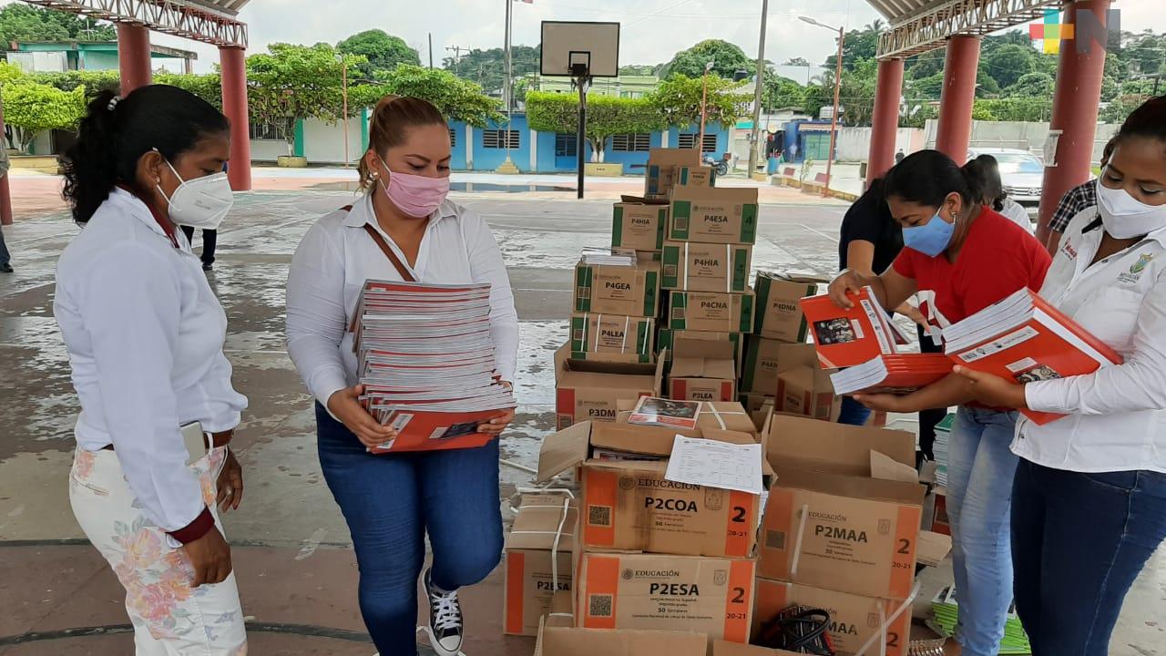 Inicia repartición de libros de texto gratuitos en municipio de Moloacán
