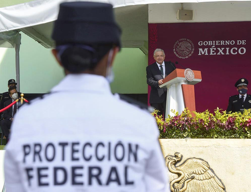 Presidente llama al Servicio de Protección Federal a actuar con honestidad en resguardo de instalaciones gubernamentales
