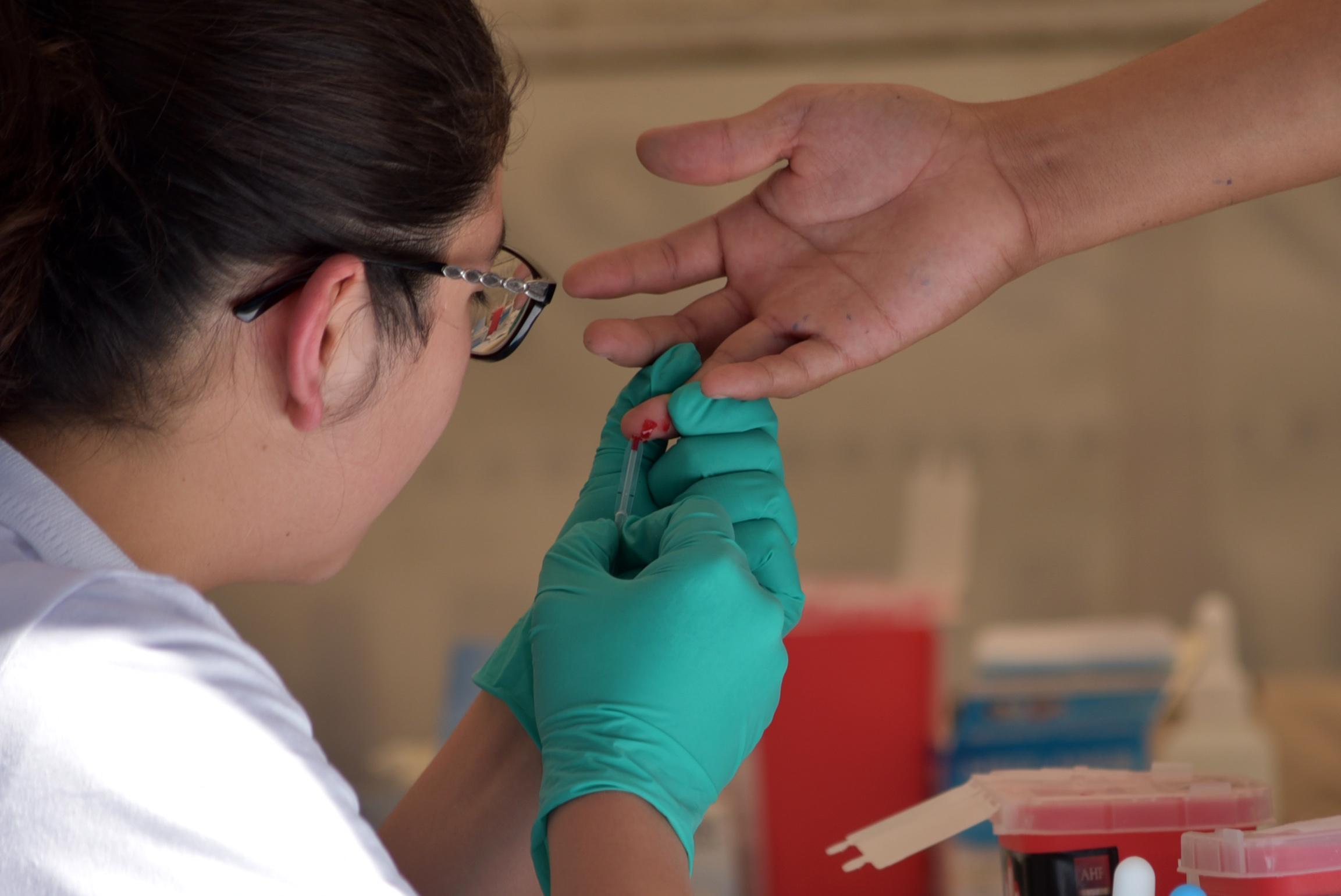 IMM en Xalapa realiza campaña permanente de detección de VIH
