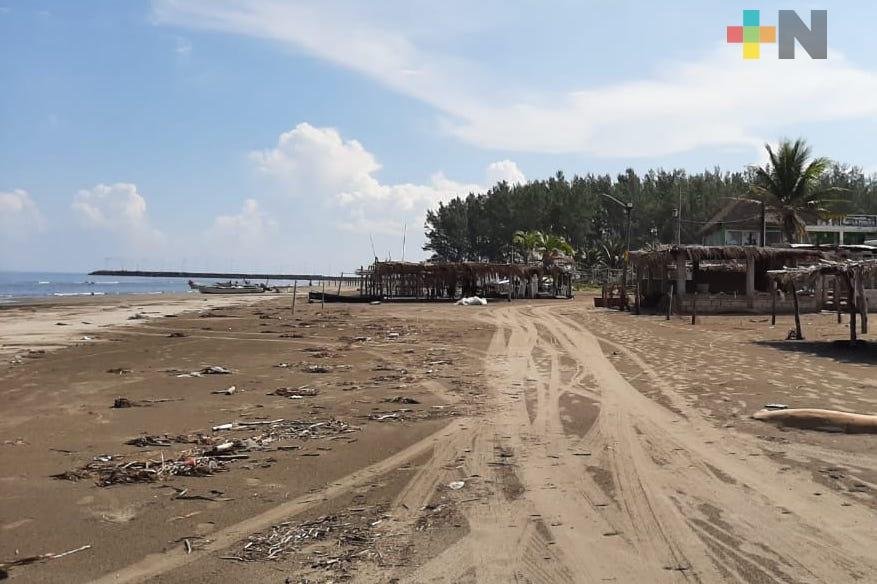 Piden abrir playa en Antón Lizardo; ya han cerrado   restaurantes