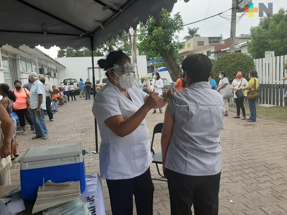 En Martínez de la Torre hay alta demanda de vacuna contra la influenza